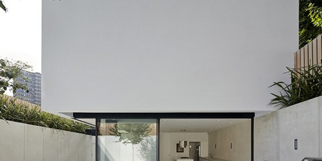 The Garden House by De Matos Ryan