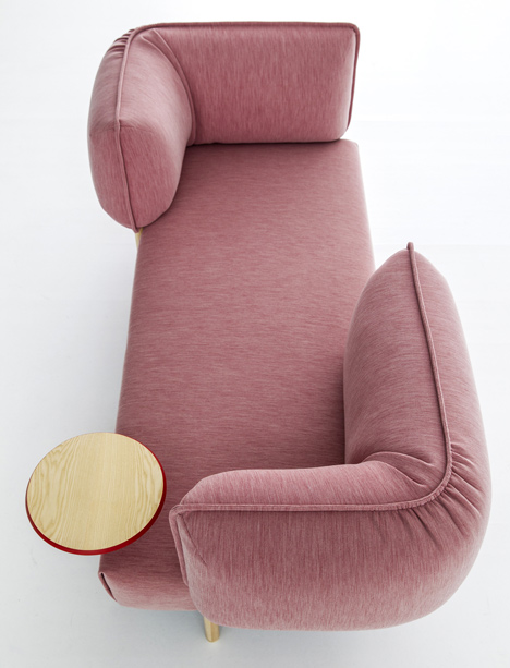 Patricia Urquiola upholsters modular sofa for Moroso in jersey fabric