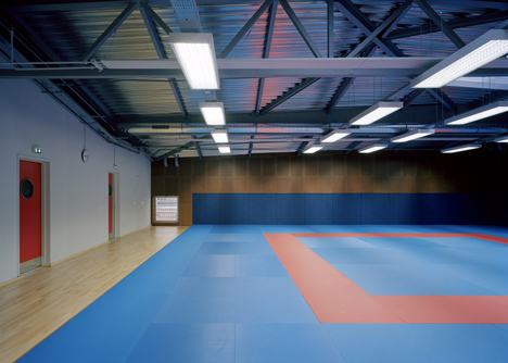 Antony Multisports Complex by Archi5 and Technova Architecture