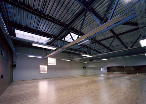 Antony Multisports Complex by Archi5 and Technova Architecture