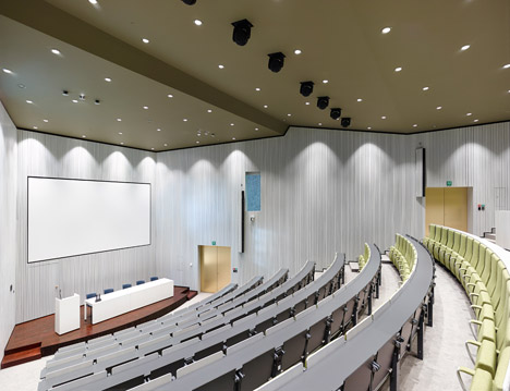 Kortrijk auditorium by Dehullu Architecten