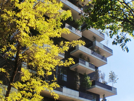 Stefano Boeri's "vertical forest" nears completion in Milan