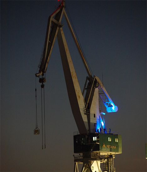 Lighting Giants Blue 2