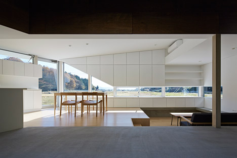 E House by Hannat Architects