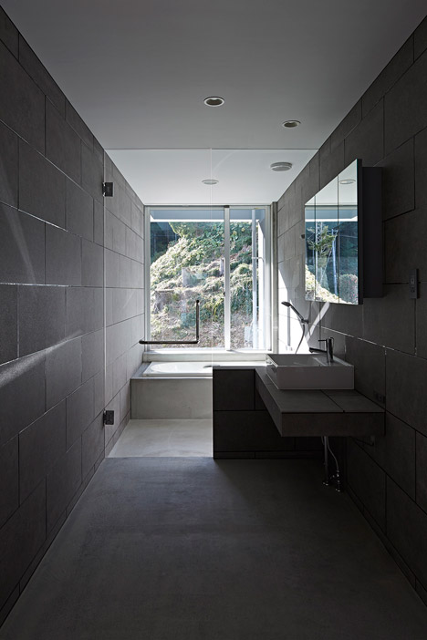 E House by Hannat Architects