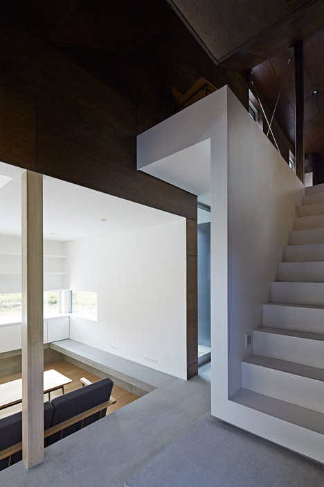 E House by Hannat Architects