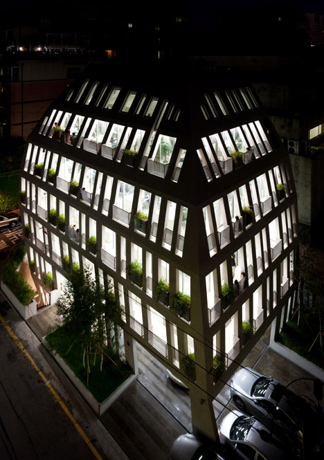 Gilmosery in Seoul by Kim in-cheurl Archium