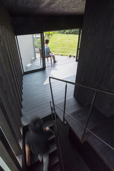 Grass Cave House by Makiko Tsukada Architects