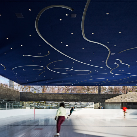Tod Williams and Billie Tsien complete sheltered ice skating rink in Brooklyn