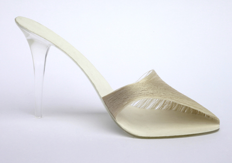Lei Zu silk shoes by Nicole Goymann and Christoph John
