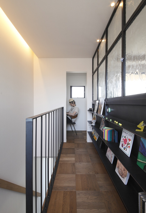 Minakuchi House by Alts Design Office