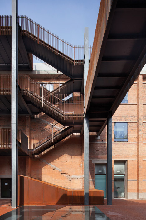 Printing factory in Beijing by Origin Architect