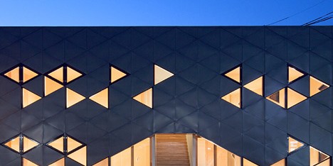 Salon and office by Junichiro Ikeura