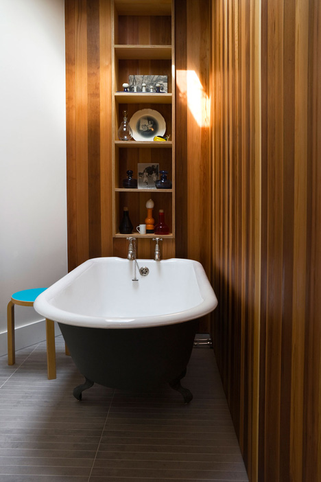 Small House in Highbury by Studio54