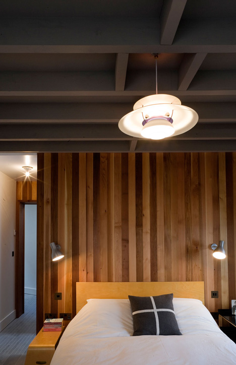 Small House in Highbury by Studio54