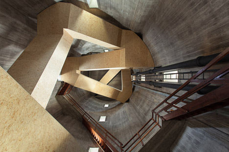 Zecc Architecten transforms an old water tower into a parkland observation point