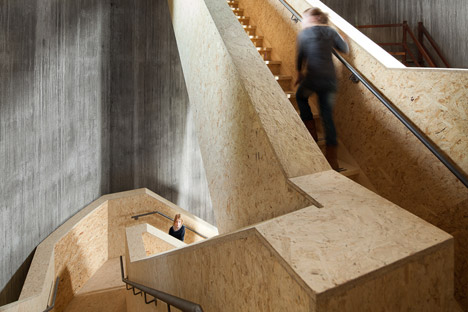 Zecc Architecten transforms an old water tower into a parkland observation point