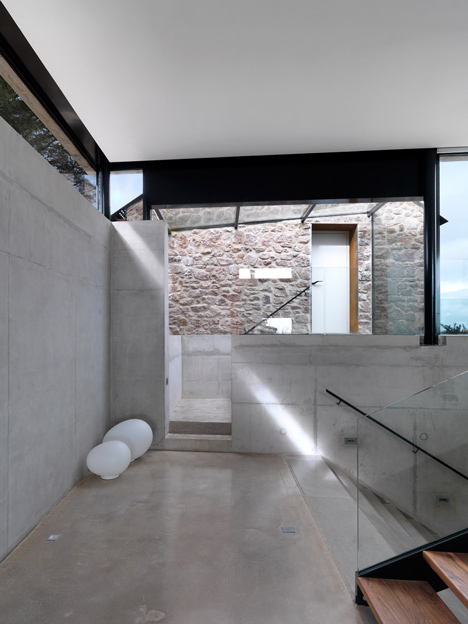 Stormy Castle by Loyn and Co Architects in Wales