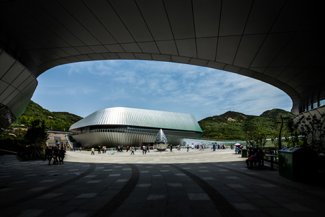 UNStudio pavilions for Qingdao Horticultural Expo