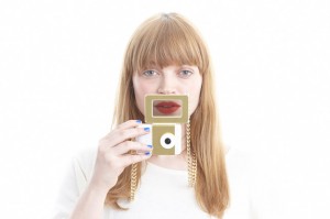 Holdables camera by taliaYstudio