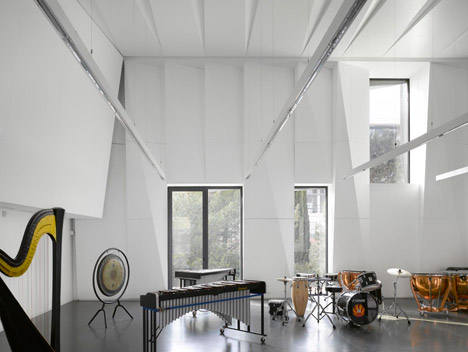 Aix en Provence Conservatory of Music by Kengo Kuma