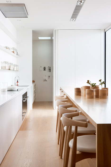 Alfred Road Residence by StudioFour
