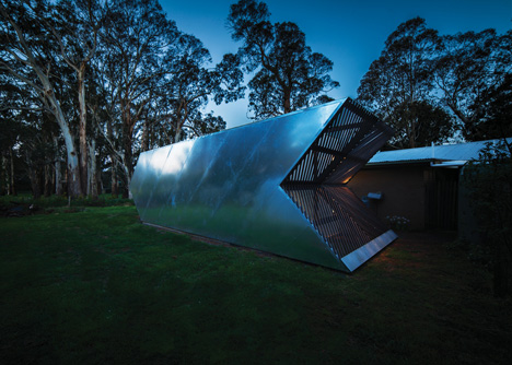 Arrow Studio by Peter Hogg and Toby Reed Architects