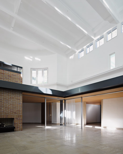 Bungalow-Germania-Venice-Biennale-by-Alex-Lehnerer-and-Savva-Ciriacidis