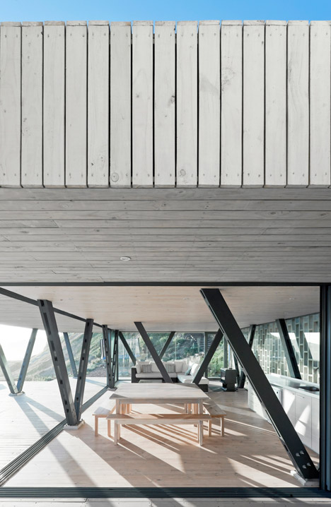 Casa Rambla by LAND Arquitectos