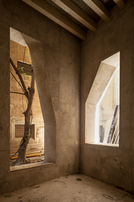 Casal Balaguer Cultural Centre by Flores & Prats and Duch-Pizá