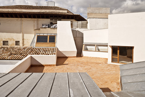 Casal Balaguer Cultural Centre by Flores & Prats and Duch-Pizá