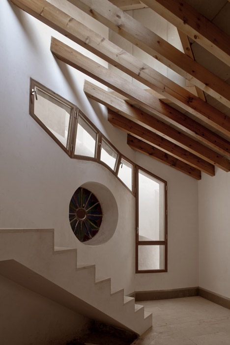 Casal Balaguer Cultural Centre by Flores & Prats and Duch-Pizá