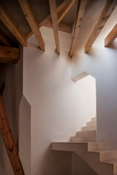 Casal Balaguer Cultural Centre by Flores & Prats and Duch-Pizá