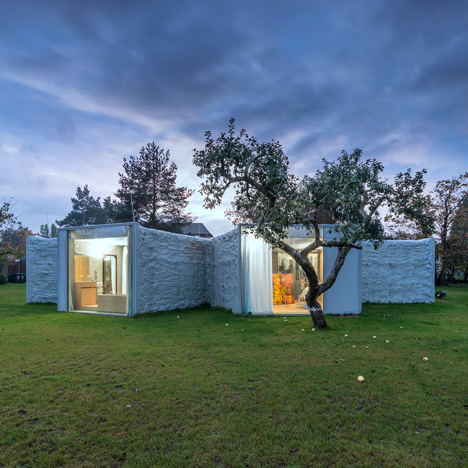 Chameleon House by Petr Hajek Architekti