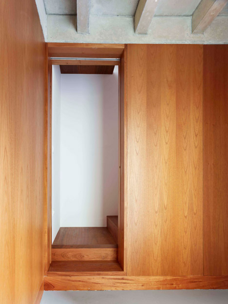 Chao House by Creus e Carrasco