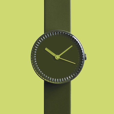 Bottle watch in green