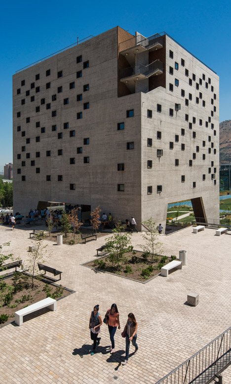 Economics and Business Faculty, Diego Portales University by Duque Motta & AA