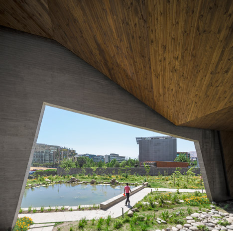 Economics and Business Faculty, Diego Portales University by Duque Motta & AA