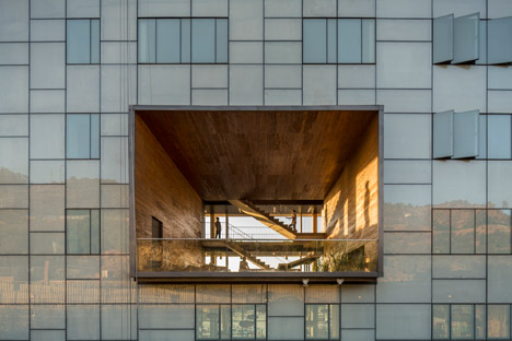 Economics and Business Faculty, Diego Portales University by Duque Motta & AA