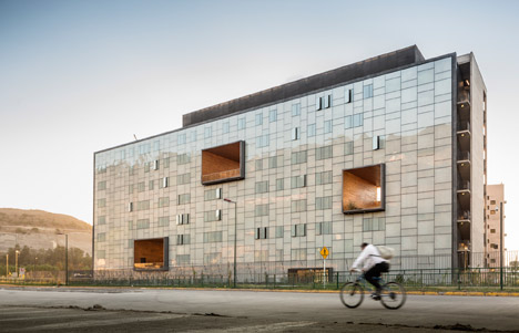 Economics and Business Faculty, Diego Portales University by Duque Motta & AA