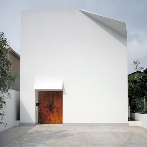 F-House by Yukio Hashimoto