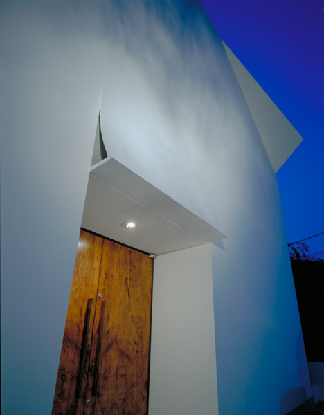 F-House by Yukio Hashimoto