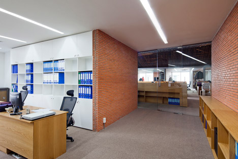 Factory Office Renovation by Vo Trong Nghia