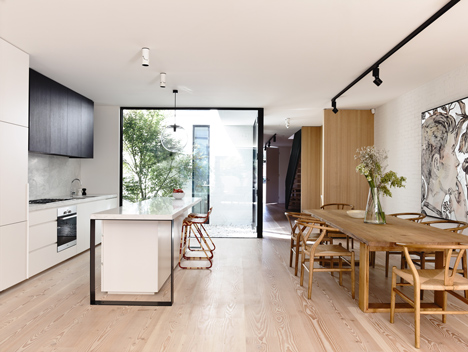Fairbairn House in Melbourne by Inglis Architects