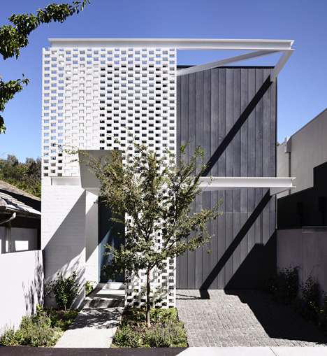 Fairbairn House in Melbourne by Inglis Architects