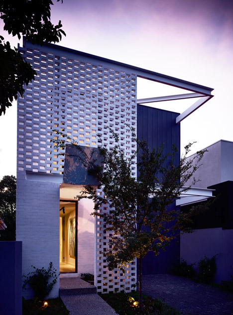 Fairbairn House in Melbourne by Inglis Architects