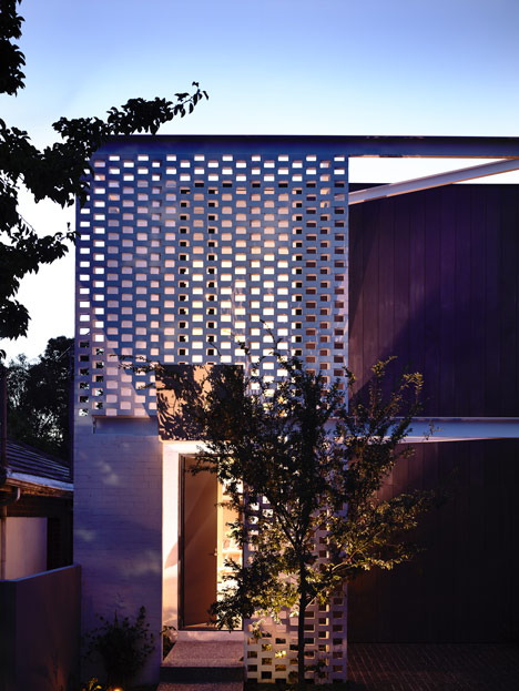 Fairbairn House in Melbourne by Inglis Architects