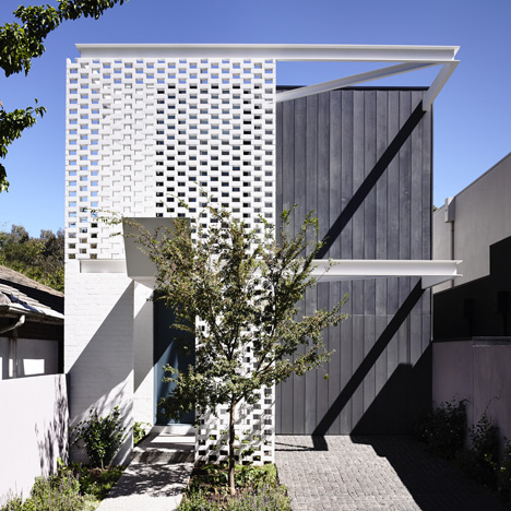 Fairbairn House in Melbourne by Inglis Architects