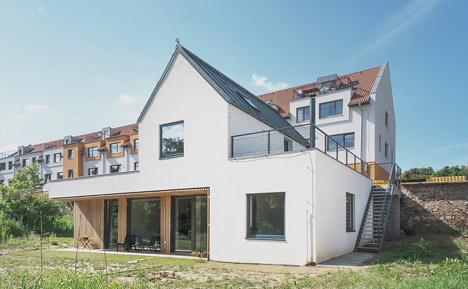 House on House by EDIT!