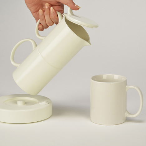 Anna Czaniecka shapes kettle like mugs to save water when making tea